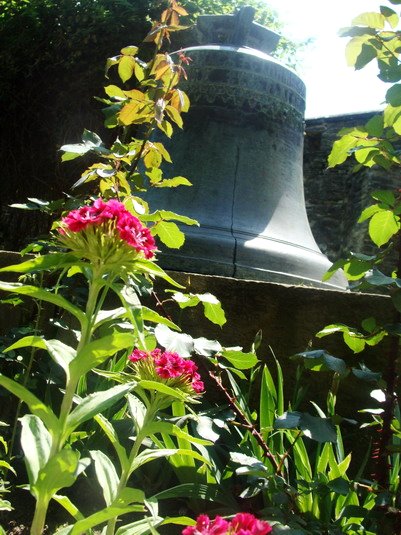 ~ Clopot ~