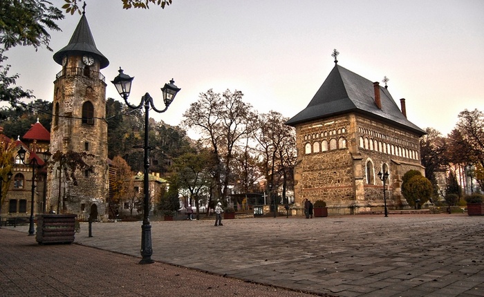 Curtea Domneasca - Piatra Neamt