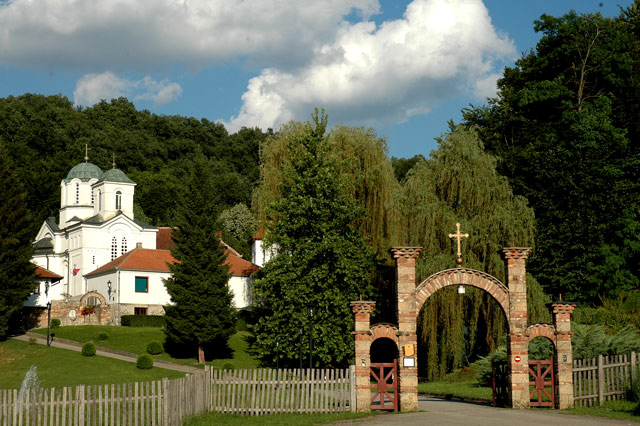 КРСТ И ЗВОНА НАД СРБИЈОМ---Cross and the bells tоne up of Serbia, 38
