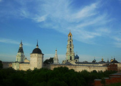 Lana988 
Троице Сергиева Лавра 
2011-01-01 18:44:54