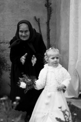 ioana23 
"Daca tineretea ar sti, si batranetea ar putea..." Pr. Arsenie de la Techirghiol 
2011-01-15 18:41:11