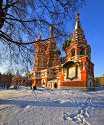 A.F.Kozlovskiy 
St. Basil's Cathedral with an unusual point of view 
2011-01-21 18:54:55