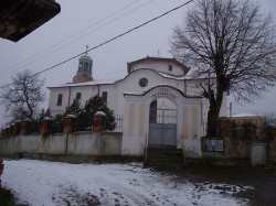 plamka_r 
храм "Свети Атанасий" - село Розовец 
2011-01-30 22:40:19