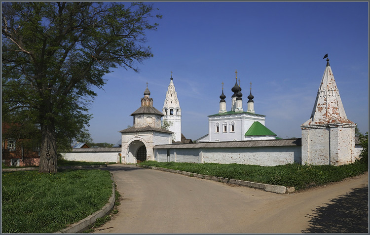 Суздаль - Александровский монастырь.