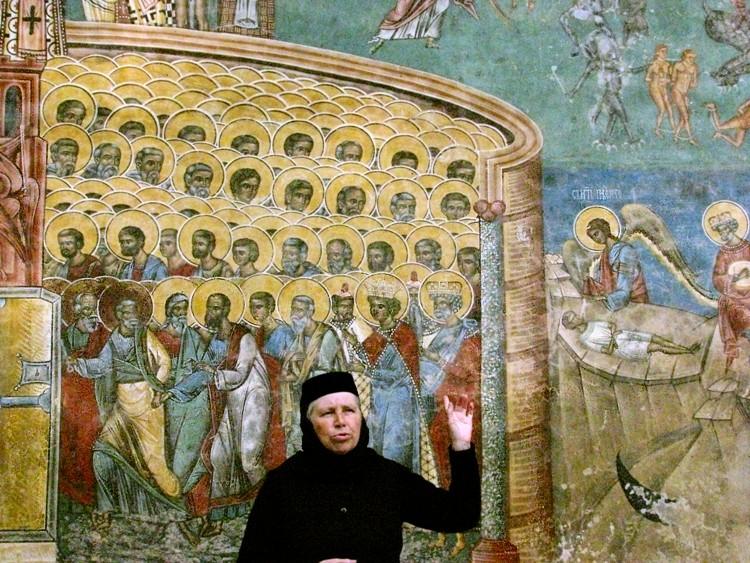 "Fiţi sfinţi ca Ei, şi în Rai veţi ajunge!"