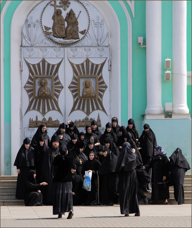 Дивеевский монастырь. Сестры. Фотография на память. 