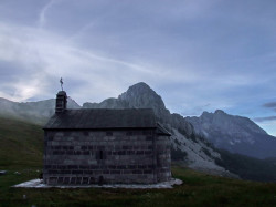 ketevanbd 
На високој гори ка Светом Илији 
2011-02-09 00:34:36