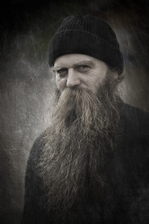 thyrfing 
the beard 
174 
2011-02-11 09:43:11