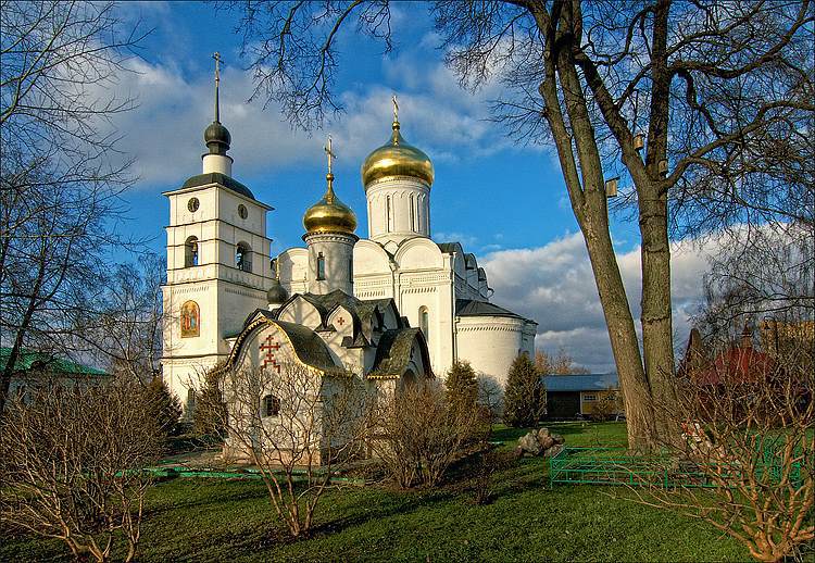 Борисоглебский собор, и часовня Святого Духа.