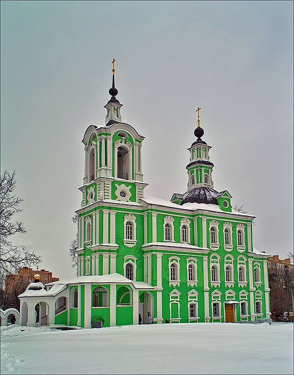 Церковь Троицы Живоначальной в Дмитрове