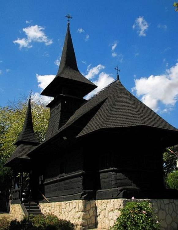 Perla neagră de la malul mării – Biserica din lemn a Mănăstirii Sfânta Maria din Techirghiol