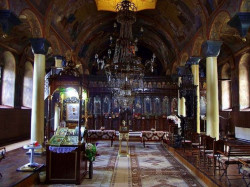 Nikolay_BG 
храм "Света Петка" - град Пещера 
84 
2011-03-04 23:01:12