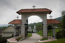 Djole 
Манастир Петковица-Шабац 
2011-03-15 07:09:25