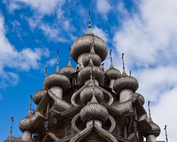 dymon 
Cupolas of Transfiguration church 
2011-03-16 20:25:27