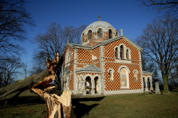 Novakovic 
КРСТ И ЗВОНА НАД СРБИЈОМ---Cross and the bells tone up of Serbia, 52 
2011-03-21 10:00:57