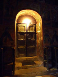 Nikolay_BG 
В протвора на храма 
117 
2011-03-29 09:20:31