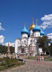 buket 
Успенский собор  Троице-Сергиевой Лавры 
2011-03-31 09:39:49