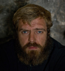 anndrop 
Монастырский трудник 
2011-03-31 11:14:08