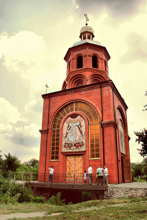 Храм над водой - Orthodox church above the river