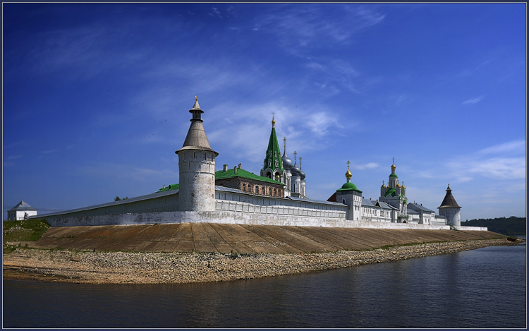 Свято-Троице-Макарьево-Желтоводский монасты́рь