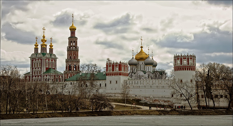Новодевичий Богородице-Смоленский монастырь