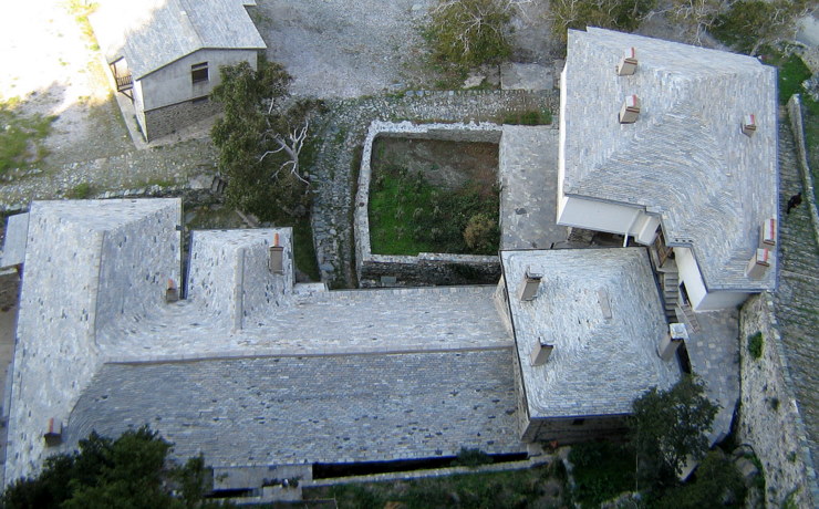 DIONISIJAT - krovovi