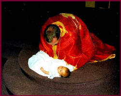 Alexsi 
Unto us a child is given 
2011-04-01 22:28:41