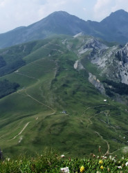 ketevanbd 
На високој гори ка Светом Илији 
2011-04-05 11:40:48