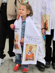 maksim 
Ви који се у Христа крстисте, у христа се обукосте. 
2011-04-09 10:00:41