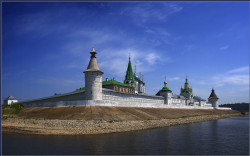evgiv 
Свято-Троице-Макарьево-Желтоводский монасты́рь 
149 
2011-04-13 17:53:42