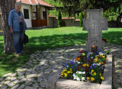 Novakovic 
КРСТ И ЗВОНА НАД СРБИЈОМ---Cross and the bells tone up of Serbia, 60 
2011-04-18 09:15:53