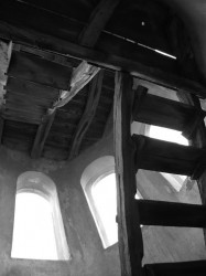 sepia 
The belfry of the church 
2011-04-18 18:31:47