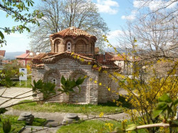 Diyana 
храм "Св. Николай" от ХІІІ в., Сапарева баня 
2011-04-21 16:23:09