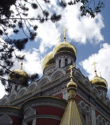 PM 
Храм-памятник Рождества Христова в Шипке 
2011-04-24 08:39:48