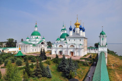 numeprenume 
Manastirea Sfintilor Dimitrie si Avramie de Rostov 
2011-04-30 22:47:50