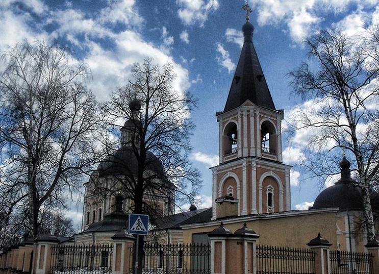 Успенский храм.