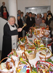 Aimilianos 
Освящение пасхальной пищи 
2011-05-01 21:22:42