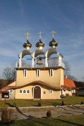 palavos 
Dzwonnica cerkiwi Podwyższenia Krzyża Świętego w Jałówce 
2011-05-05 11:56:06
