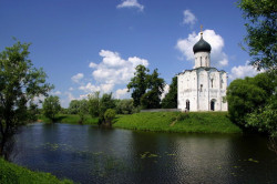 aon 
Церковь Покрова на Нерли 
2011-05-19 08:50:02