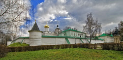 buket 
Борисоглебский мужской монастырь 
2011-05-31 15:16:09