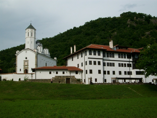 Пчински манастир
