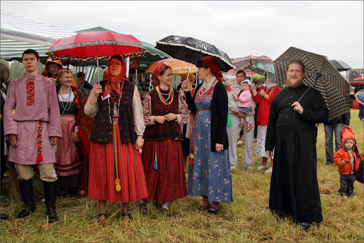 Праздник под дождём