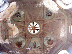 vmkutenev 
Церковь Покрова Пресвятой Богородицы 
2011-06-04 07:32:24