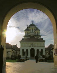 PALADA 
Buna dimineaţa, Alba Iulia ! (2) 
90 
2011-06-05 15:17:12