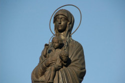 sapuric 
BOGORODICA 
2011-06-06 21:06:04