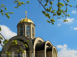 Sergey_Fandikov 
Свято-Воскресенский храм 
2011-06-10 10:42:31
