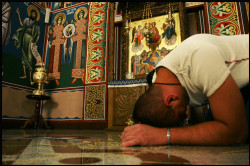 mladen_tomic 
Molitva 
2011-06-13 07:28:29