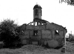 sepia 
Ruin 
2011-06-18 20:26:37