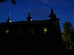_Beata_ 
Cerkiew w Morochowie nocą 
2011-06-23 22:46:05