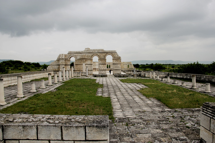 Голямата базилика в Плиска (875 год.)